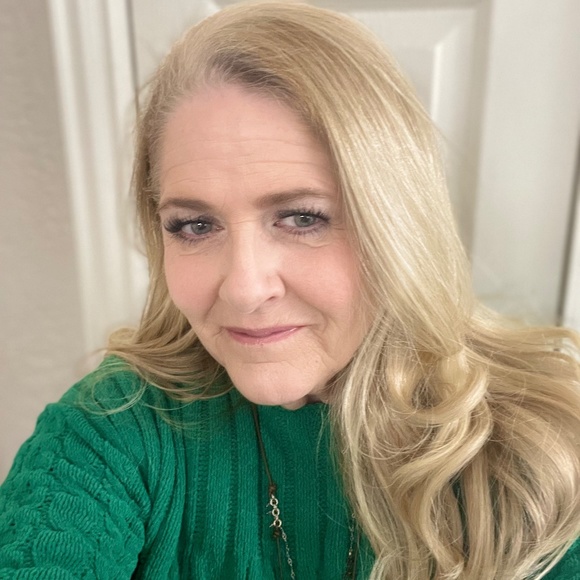 Meet your Posher, Leslie - Picture 13 of 13